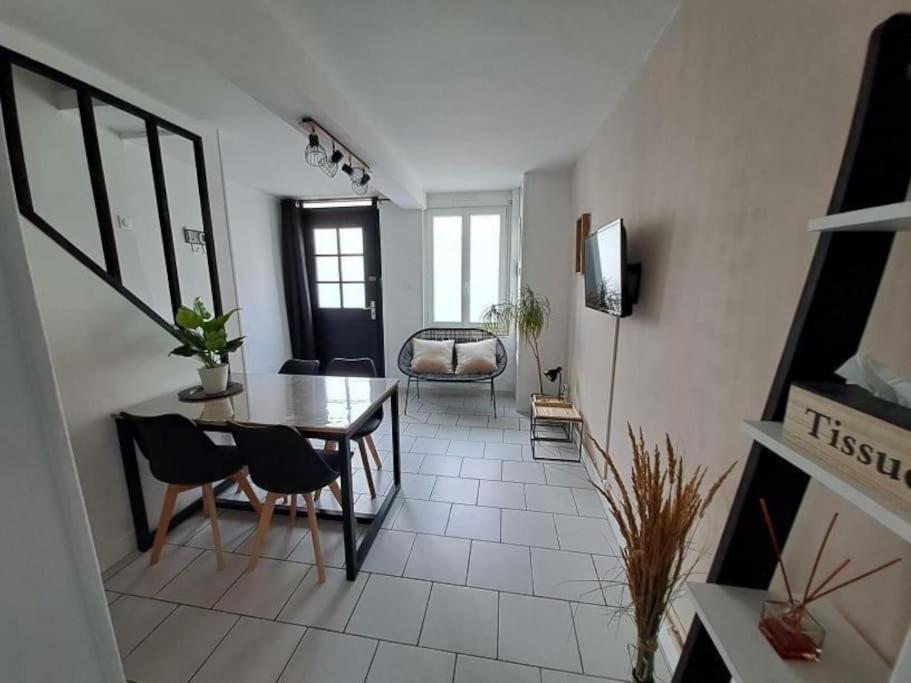 La Lillebonnaise Meuble Au Coeur De Lillebonne Villa Eksteriør bilde